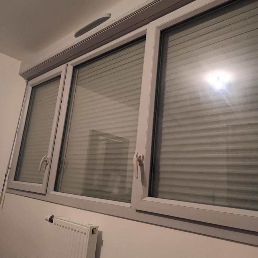 Apartamento Junior Brétigny-sur-Orge Exterior foto